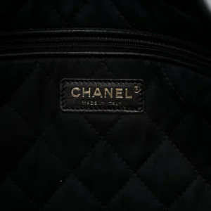 Chanel Quilted Shiny Calfskin Medium Chanel 22 Black logo1