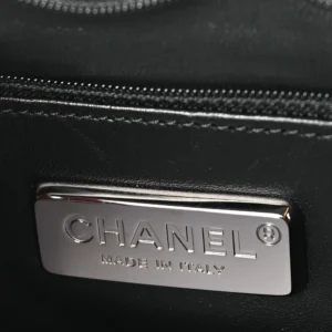 Chanel Snakeskin Maxi 31 Rue Cambon Flap Black logo